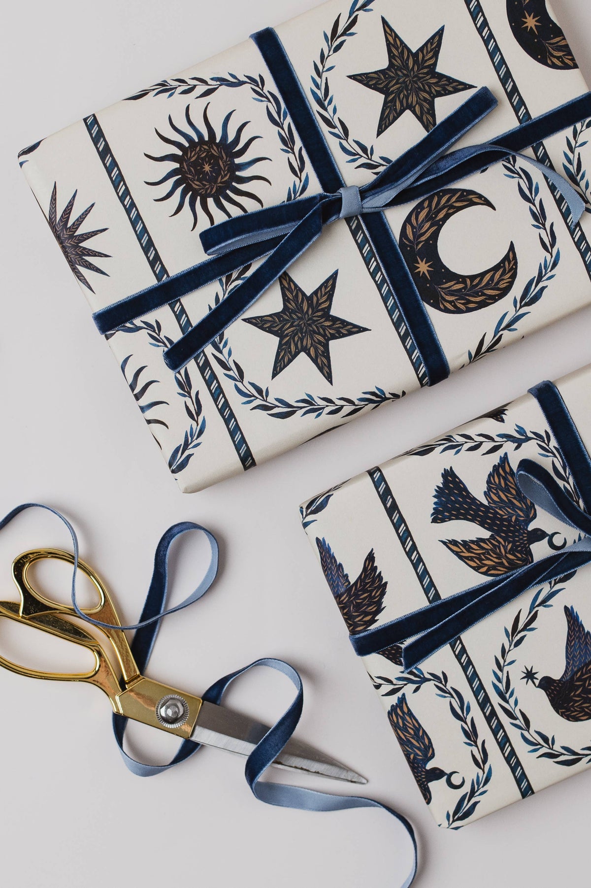 Dove Stars Christmas Botanical Luxury Gift Wrap Papers